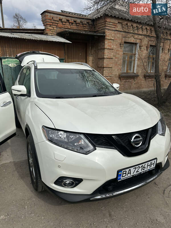 Внедорожник / Кроссовер Nissan Rogue 2015 в Николаеве
