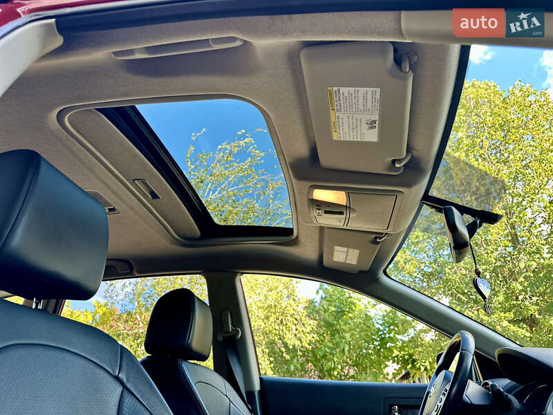 Позашляховик / Кросовер Nissan Rogue 2011 в Одесі