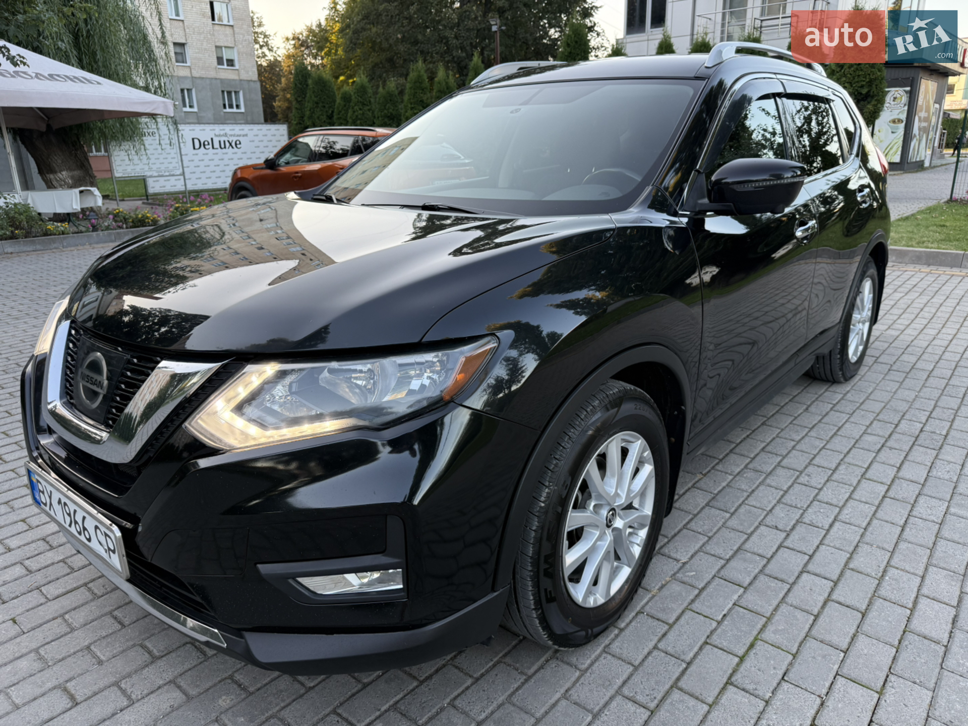 2017 Nissan Rogue - мініатюра 2