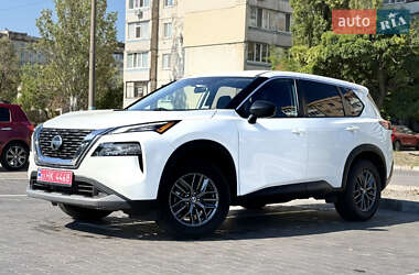 Позашляховик / Кросовер Nissan Rogue 2021 в Кам'янському