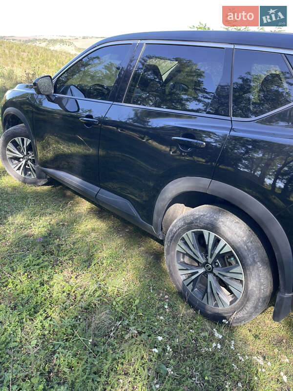 Внедорожник / Кроссовер Nissan Rogue 2021 в Ивано-Франковске