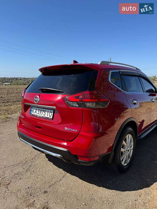 Внедорожник / Кроссовер Nissan Rogue 2017 в Одессе