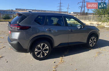Внедорожник / Кроссовер Nissan Rogue 2023 в 