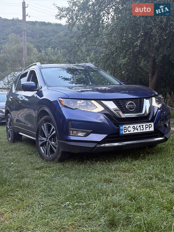 Внедорожник / Кроссовер Nissan Rogue 2018 в Львове