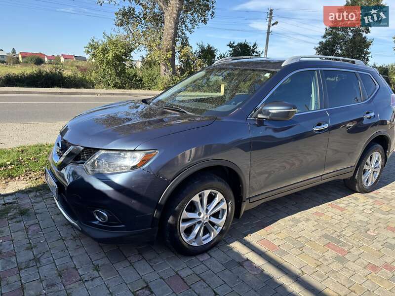 Внедорожник / Кроссовер Nissan Rogue 2015 в Самборе