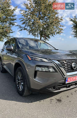Внедорожник / Кроссовер Nissan Rogue 2020 в Почаеве
