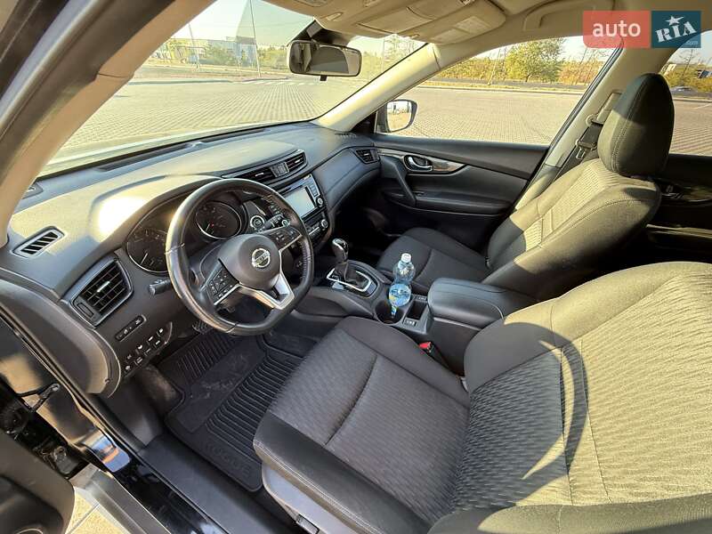 Позашляховик / Кросовер Nissan Rogue 2019 в Миколаєві