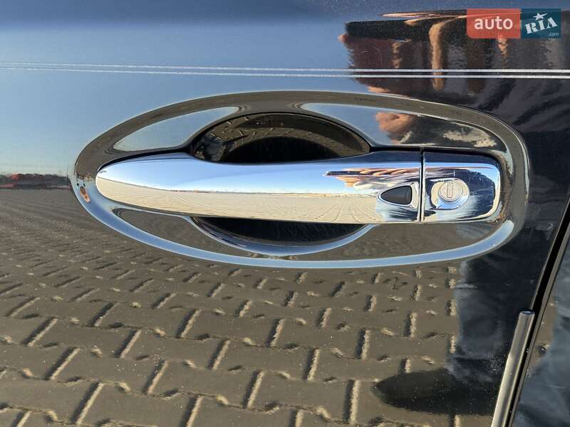 Позашляховик / Кросовер Nissan Rogue 2019 в Миколаєві