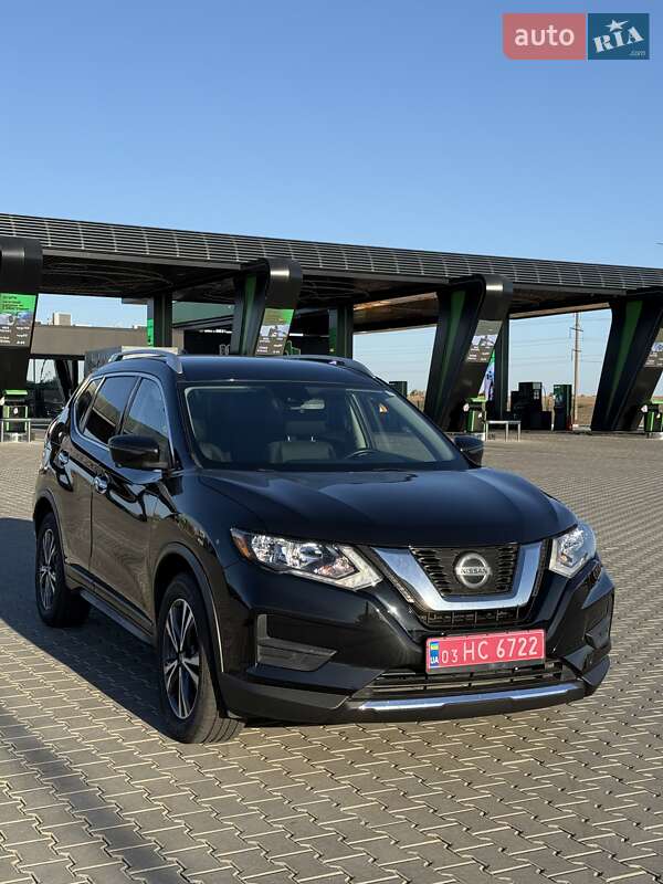 Позашляховик / Кросовер Nissan Rogue 2019 в Миколаєві