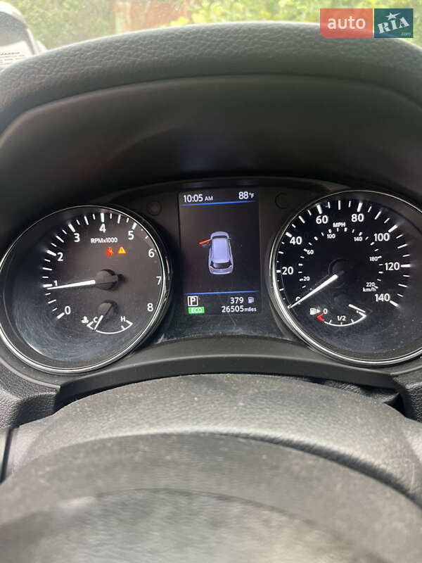 Внедорожник / Кроссовер Nissan Rogue 2018 в Высоком