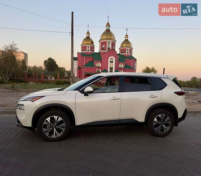 Внедорожник / Кроссовер Nissan Rogue 2021 в Днепре