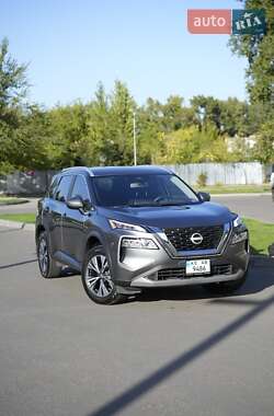 Внедорожник / Кроссовер Nissan Rogue 2023 в Днепре