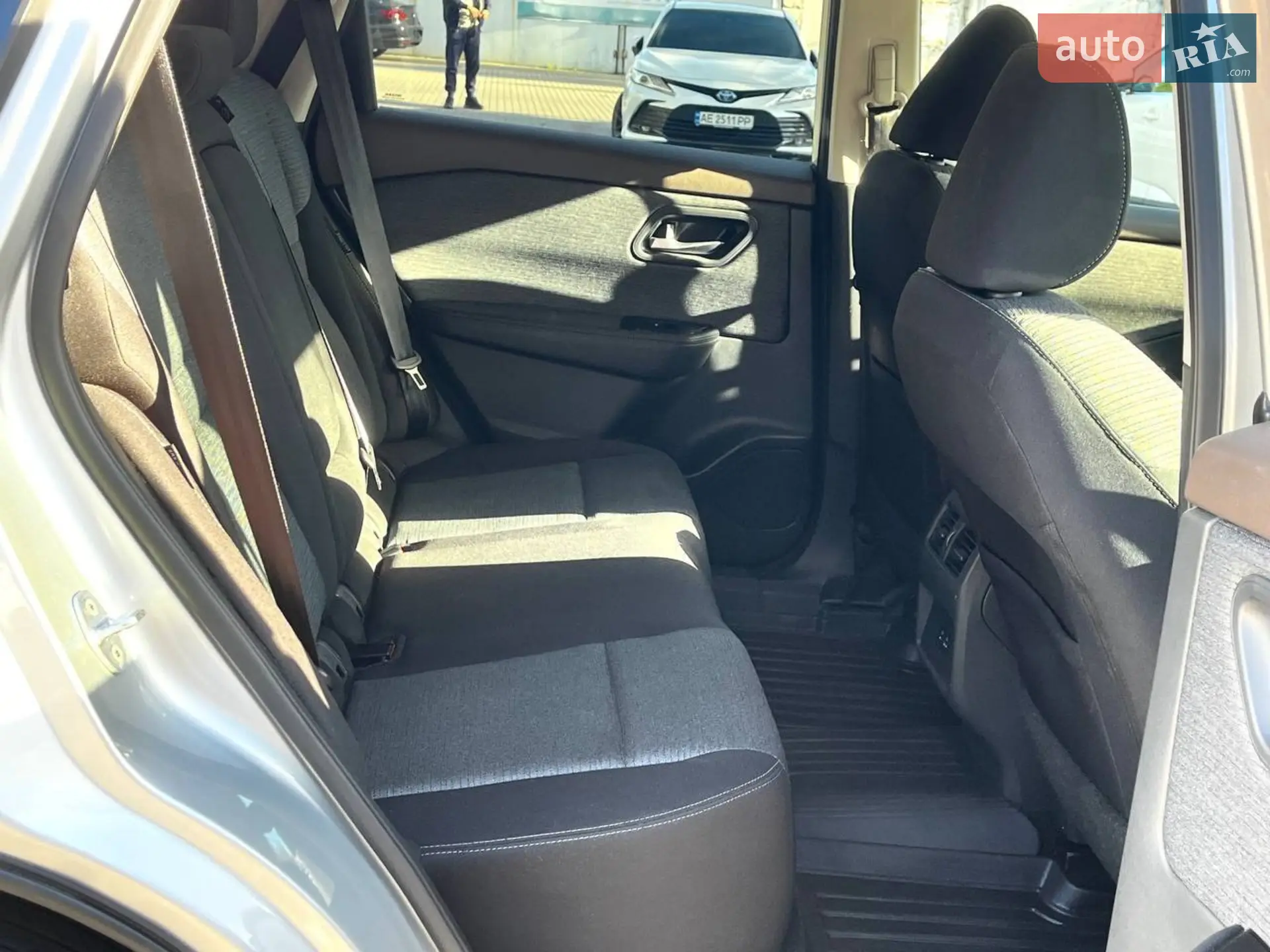 2022 Nissan Rogue - мініатюра 10