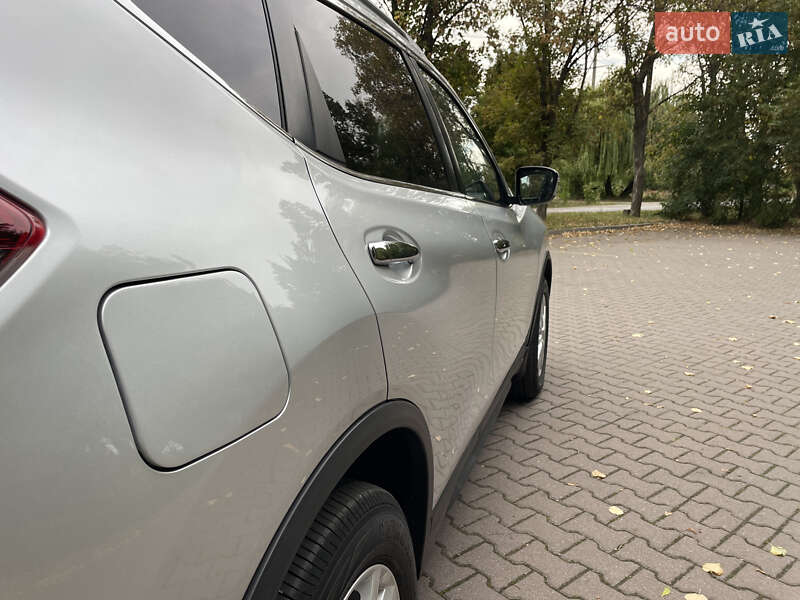 Позашляховик / Кросовер Nissan Rogue 2018 в Миргороді