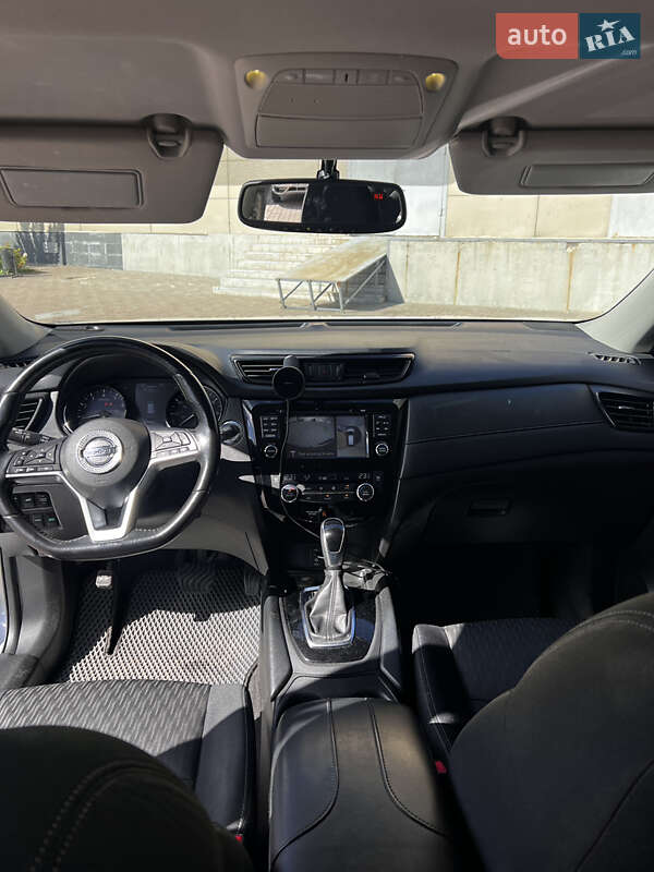 Позашляховик / Кросовер Nissan Rogue 2017 в Києві