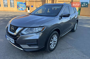 Внедорожник / Кроссовер Nissan Rogue 2018 в 