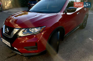 Внедорожник / Кроссовер Nissan Rogue 2017 в Кривом Роге
