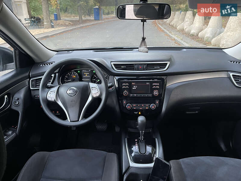 Внедорожник / Кроссовер Nissan Rogue 2015 в Одессе