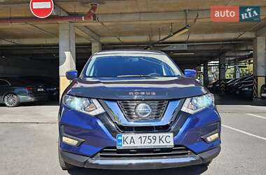 Внедорожник / Кроссовер Nissan Rogue 2017 в 