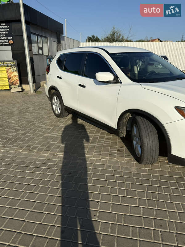 Внедорожник / Кроссовер Nissan Rogue 2017 в Одессе