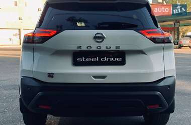 Внедорожник / Кроссовер Nissan Rogue 2021 в 