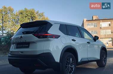 Внедорожник / Кроссовер Nissan Rogue 2021 в 