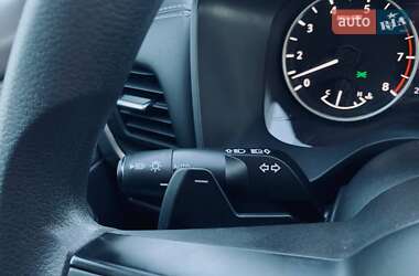 Внедорожник / Кроссовер Nissan Rogue 2021 в 