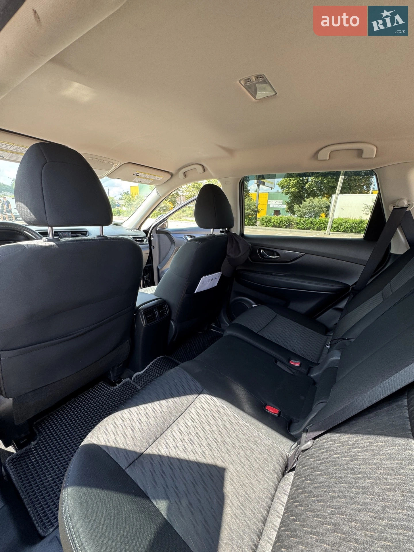 2017 Nissan Rogue - мініатюра 8
