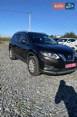 Внедорожник / Кроссовер Nissan Rogue 2017 в 