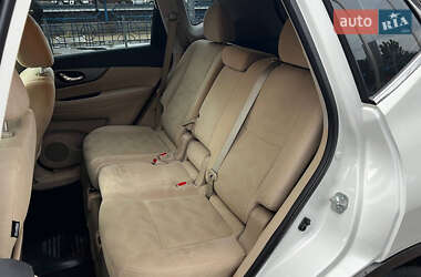 Внедорожник / Кроссовер Nissan Rogue 2014 в 