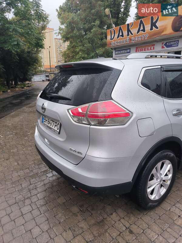 Позашляховик / Кросовер Nissan Rogue 2014 в Одесі