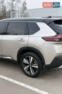 Внедорожник / Кроссовер Nissan Rogue 2021 в Чернигове