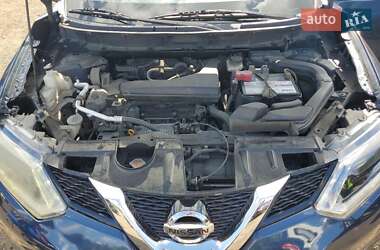 Внедорожник / Кроссовер Nissan Rogue 2016 в 