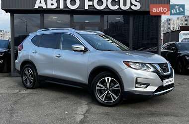 Внедорожник / Кроссовер Nissan Rogue 2018 в Киеве