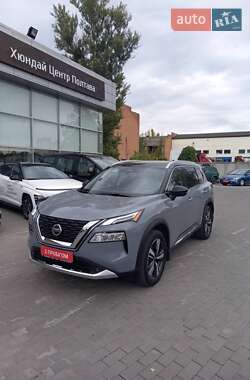 Позашляховик / Кросовер Nissan Rogue 2021 в Полтаві