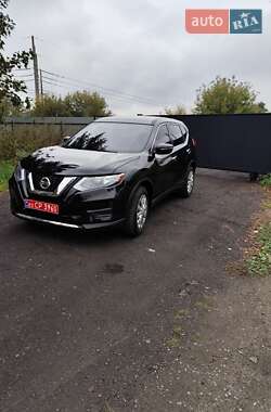 Позашляховик / Кросовер Nissan Rogue 2014 в Рівному