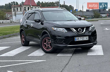 Внедорожник / Кроссовер Nissan Rogue 2015 в 