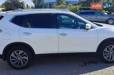Внедорожник / Кроссовер Nissan Rogue 2015 в 