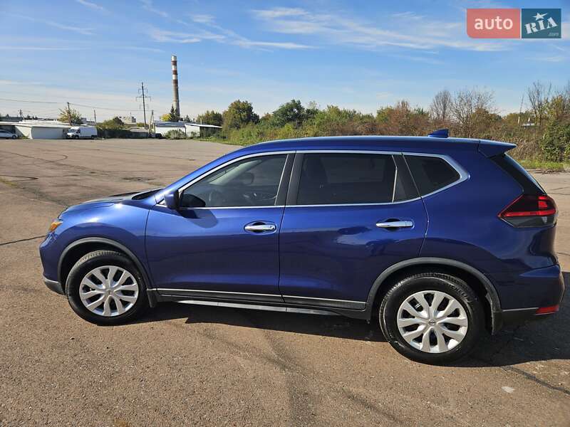Внедорожник / Кроссовер Nissan Rogue 2018 в Ужгороде