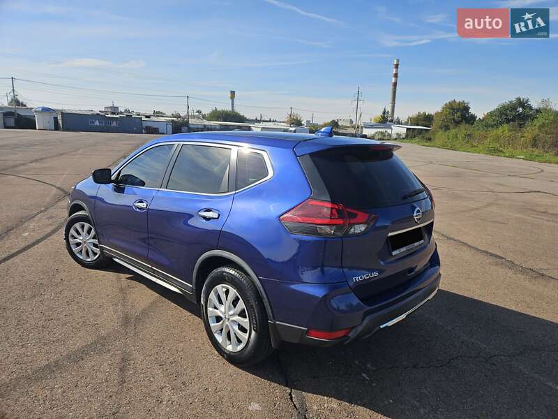 Внедорожник / Кроссовер Nissan Rogue 2018 в Ужгороде