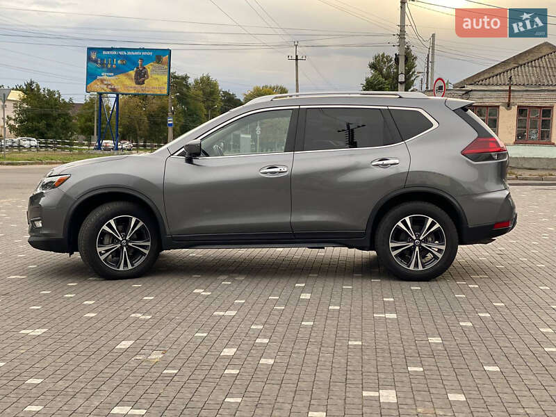 Позашляховик / Кросовер Nissan Rogue 2020 в Кременчуці
