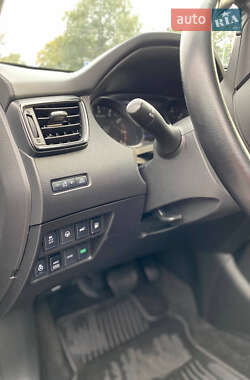Внедорожник / Кроссовер Nissan Rogue 2020 в 