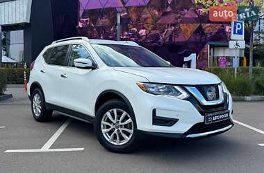 Внедорожник / Кроссовер Nissan Rogue 2018 в Киеве