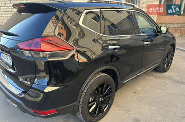 Внедорожник / Кроссовер Nissan Rogue 2020 в 