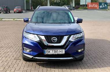 Внедорожник / Кроссовер Nissan Rogue 2020 в Ровно