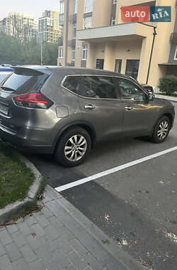 Внедорожник / Кроссовер Nissan Rogue 2014 в 