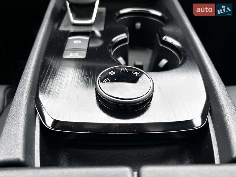 Внедорожник / Кроссовер Nissan Rogue 2023 в Броварах