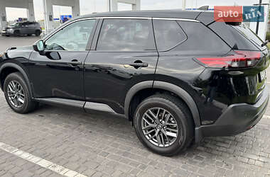 Внедорожник / Кроссовер Nissan Rogue 2021 в 
