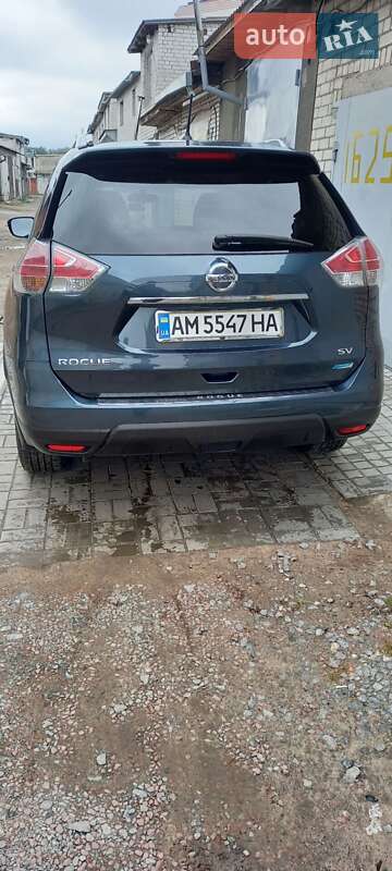 Внедорожник / Кроссовер Nissan Rogue 2014 в Житомире