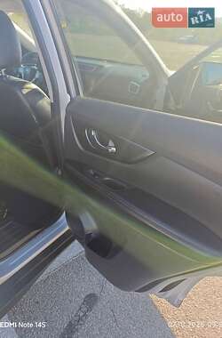 Внедорожник / Кроссовер Nissan Rogue 2015 в  фото 13 Внедорожник / Кроссовер Nissan Rogue 2015 в